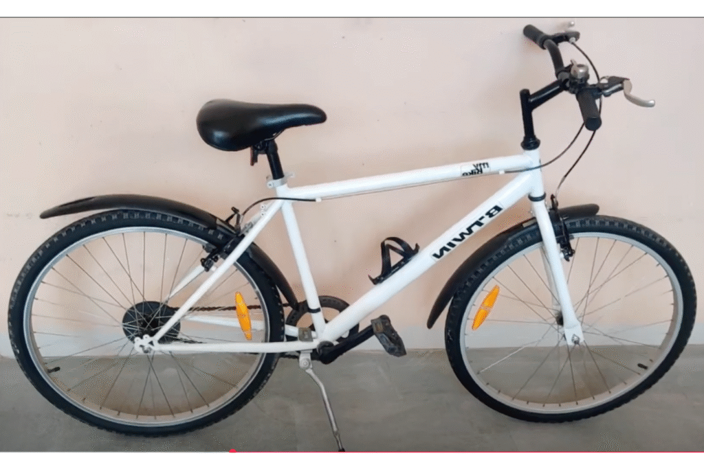 V4-BTWIN MYBIKE [150 INR/DAY]